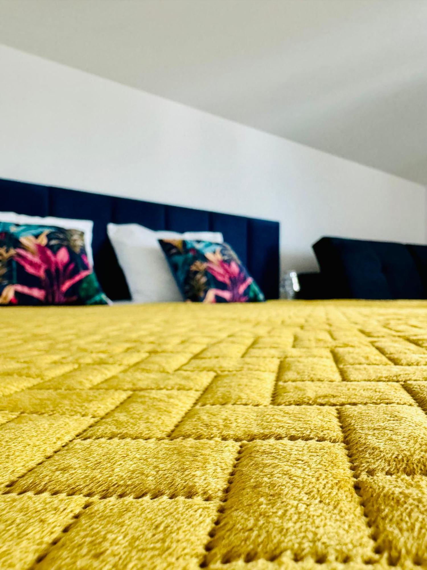 Apartamenty III Teligi ミエルノ エクステリア 写真
