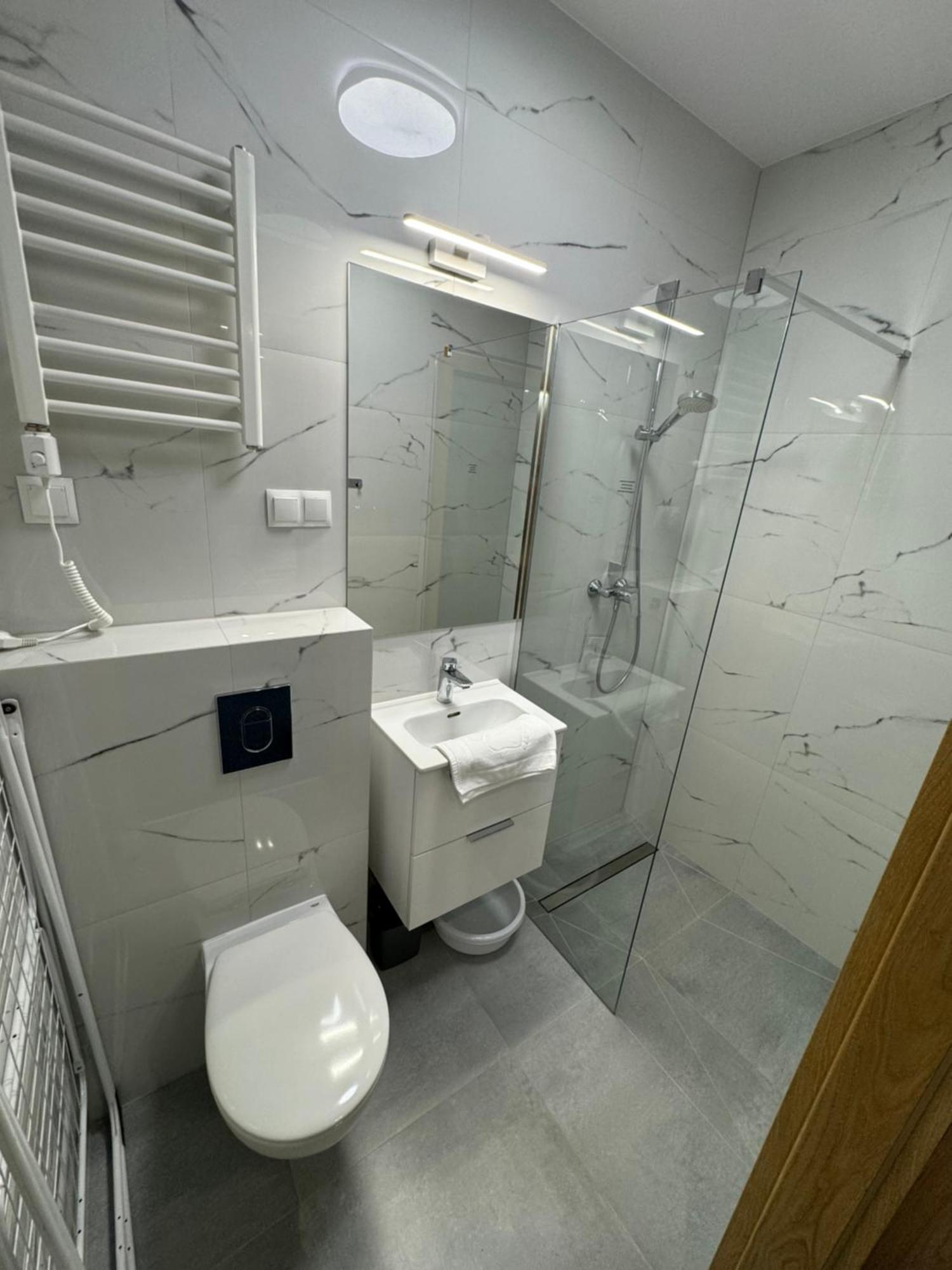 Apartamenty III Teligi ミエルノ エクステリア 写真