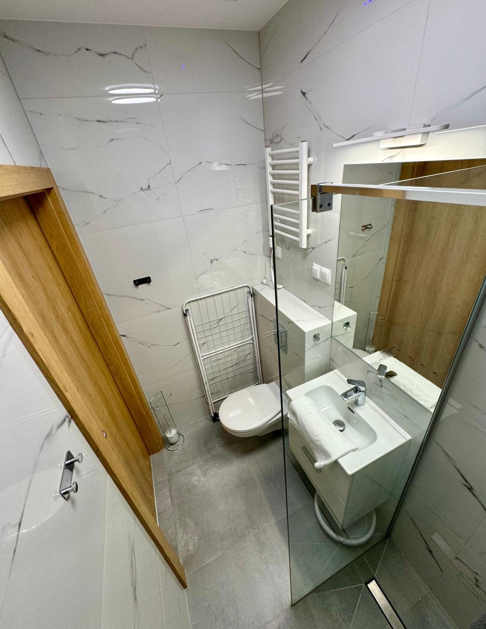 Apartamenty III Teligi ミエルノ エクステリア 写真